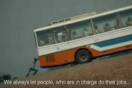 一段宣傳片，就能打救撕裂的社會？