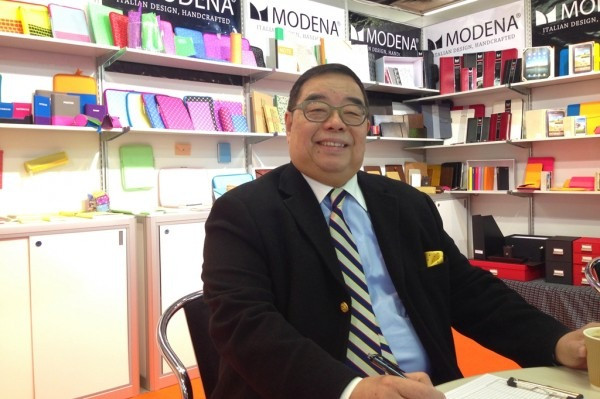 精品筆記本揉合充電功能  延續手寫手畫的窩心