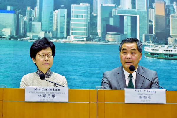 林鄭CY相爭白熱化　阿爺點解唔出手降溫？