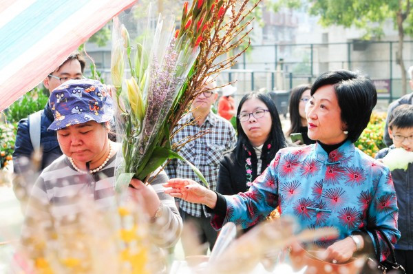 【特首選戰】葉劉遭IT界選委拒見 不評論曾俊華是否獲中央信任