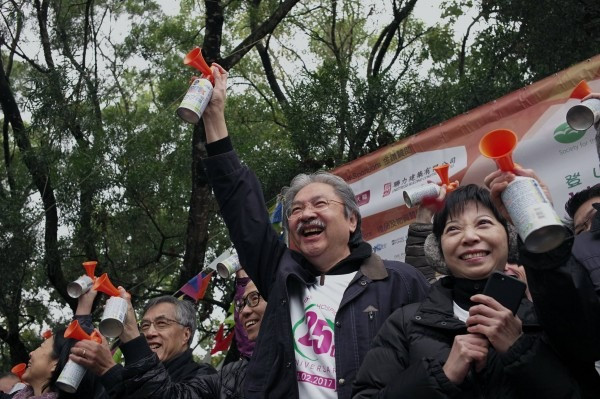 【特首選戰】曾俊華到大欖及大帽山郊野公園 籲保衛青山綠水