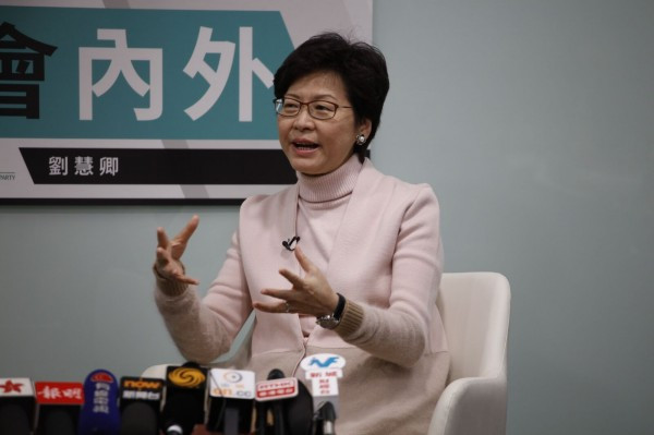 【特首選戰】林鄭指選舉艱辛曾因心酸灑淚 否認「跣」曾俊華