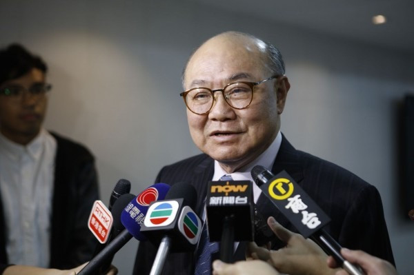 【特首選戰】胡國興批財政預算案保守 指儲備足以推全民退保