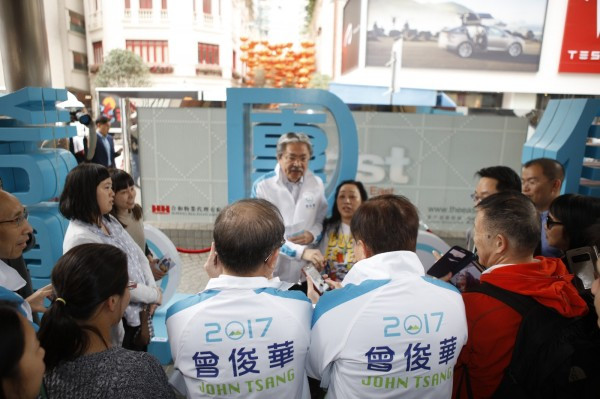 【特首選戰】曾俊華力銷財金經驗人脈 諷林鄭補習一兩小時熟識金融是「天才」