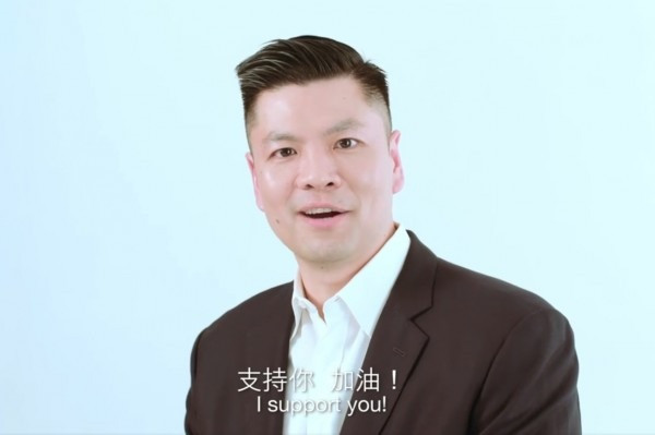 【特首選戰】曾雕龍拍片力撐 讚父親曾俊華「超人」做事不半途而廢