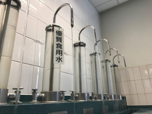 東江水貴 冇得揀「可加可減」或者「按量收費」