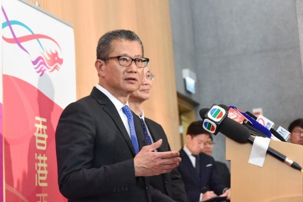 財爺終放水$4000！政黨轉呔袋住先！