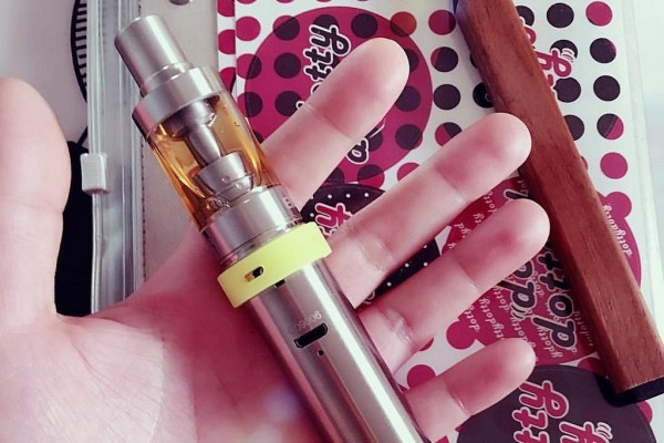 政府需加強監管電子煙 保障公眾健康