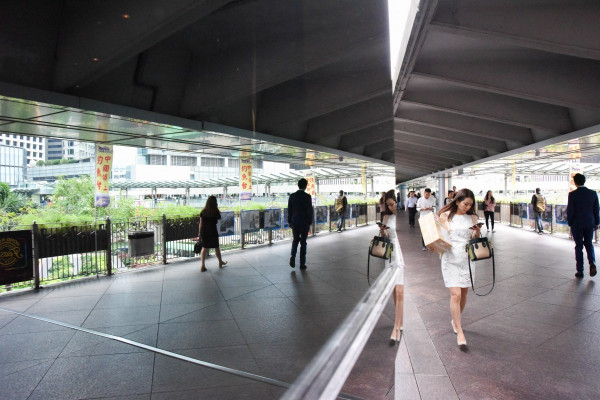 香港金融市場會否一沉不起？