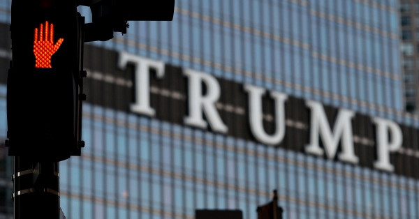 誰輸錢給特朗普？