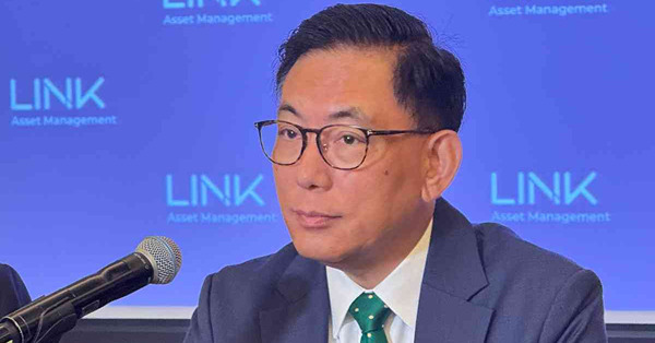 王國龍退任，掌聲與噓聲