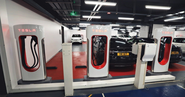 電動車10年內增百倍 業界力拓充電站商機