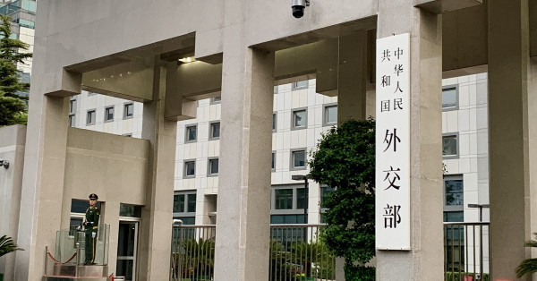 中國外交多點出擊，防患於未然