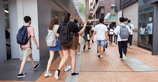 為香港青年人而憂心 