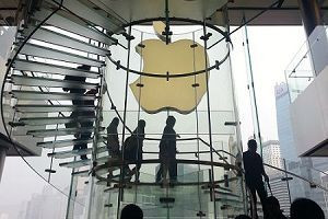 蘋果推出平價iPhone的生路與死路