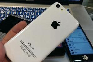 9月智能手機大混戰，買iPhone5C獨贏！