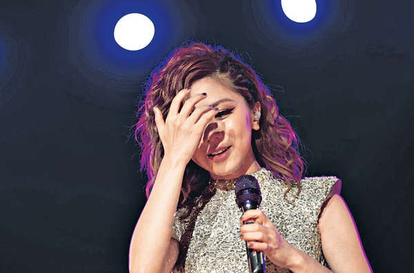 疑似被封殺　網友:想同G.E.M講加油