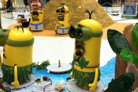 展覽用完即棄？迷你兵被噴黑油