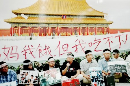 【故宮風波】百萬地鐵廣告再惹爭議　淪為示威「惡搞」地標