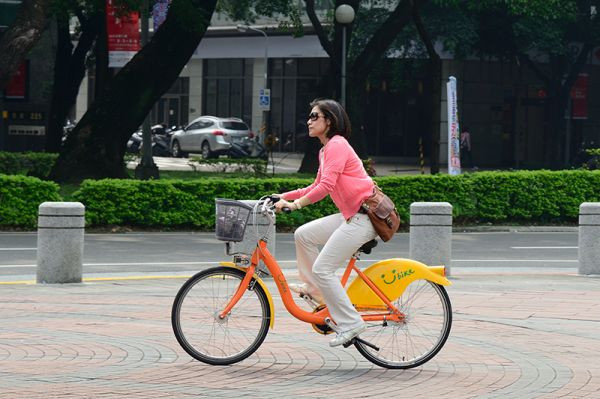 騎微笑單車免費暢遊台北