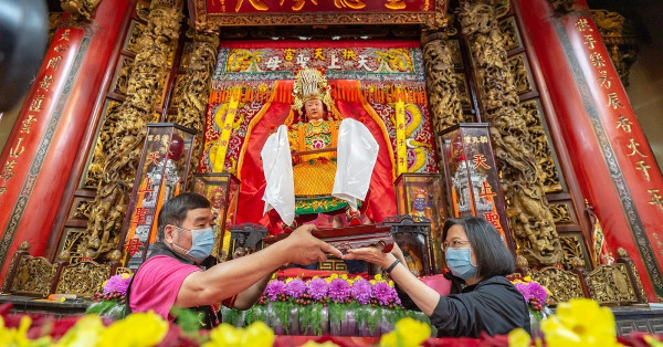 【媽祖政治學】媽祖遶境盛會無懼疫情，無枱上政治人物敢缺席