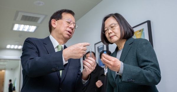 台灣新冠肺炎種種怪現象