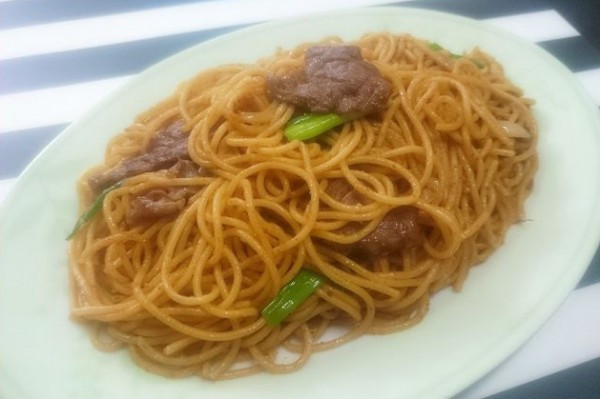 沙茶牛肉炒意粉 