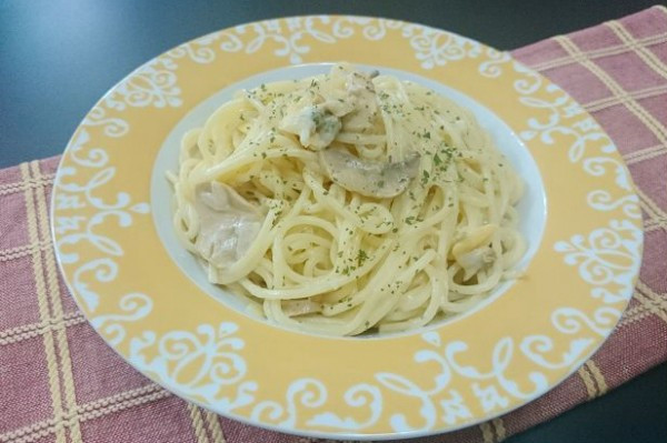 白汁蜆肉磨菇意粉