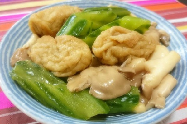 秀珍菇魚腐煮絲瓜 