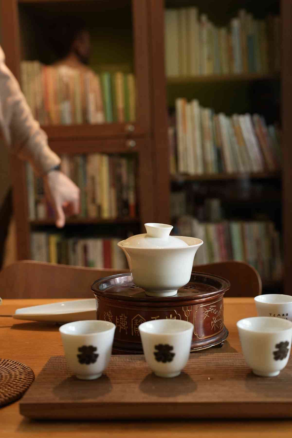 茶文化的再創造 —— 華茶館x Cha-Tailor對談:「茶不再只是歷史的符號」 茶文化的再創造 —— 華茶館x Cha-Tailor對談:「茶不再只是歷史的符號」