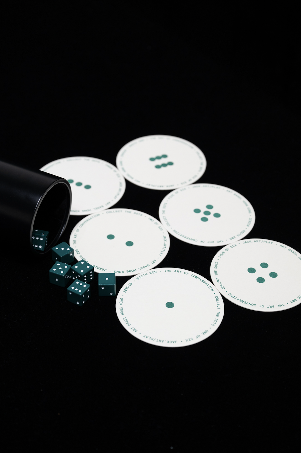 Art Basel 2026精選:ZORO 10數碼與人類的連結、江記現場砸碎作品直擊價格與價值的矛盾 Art Basel 2026精選:ZORO 10數碼與人類的連結、江記現場砸碎作品直擊價格與價值的矛盾