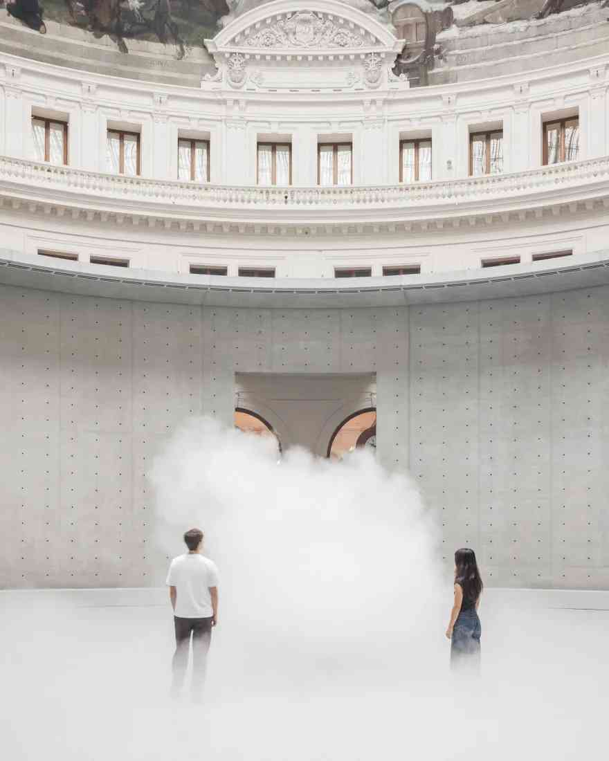 從巴黎的雲霧到丹麥的光影：中谷芙二子的《Cloud #07156》與 James Turrell 的《As Seen Below &ndash; The Dome》