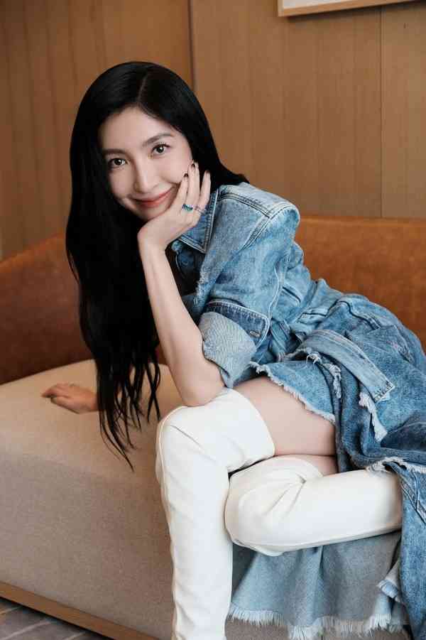 女星保養|48歲楊謹華多年保持逆天身材 靠「268飲食法」中年不長肉 私藏1養生飲品養出好氣色 女星保養|48歲楊謹華多年保持逆天身材 靠「268飲食法」中年不長肉 私藏1養生飲品養出好氣色