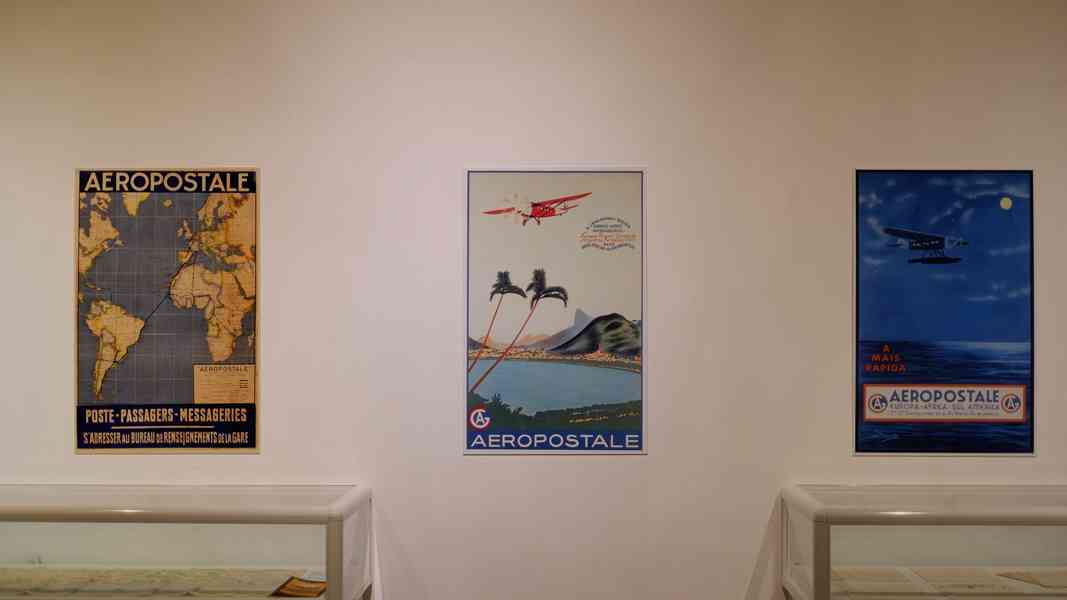 「小王子與飛行員」特展：從珍稀原稿見證二戰中誕生的《小王子》，化作黑暗裡的一道光