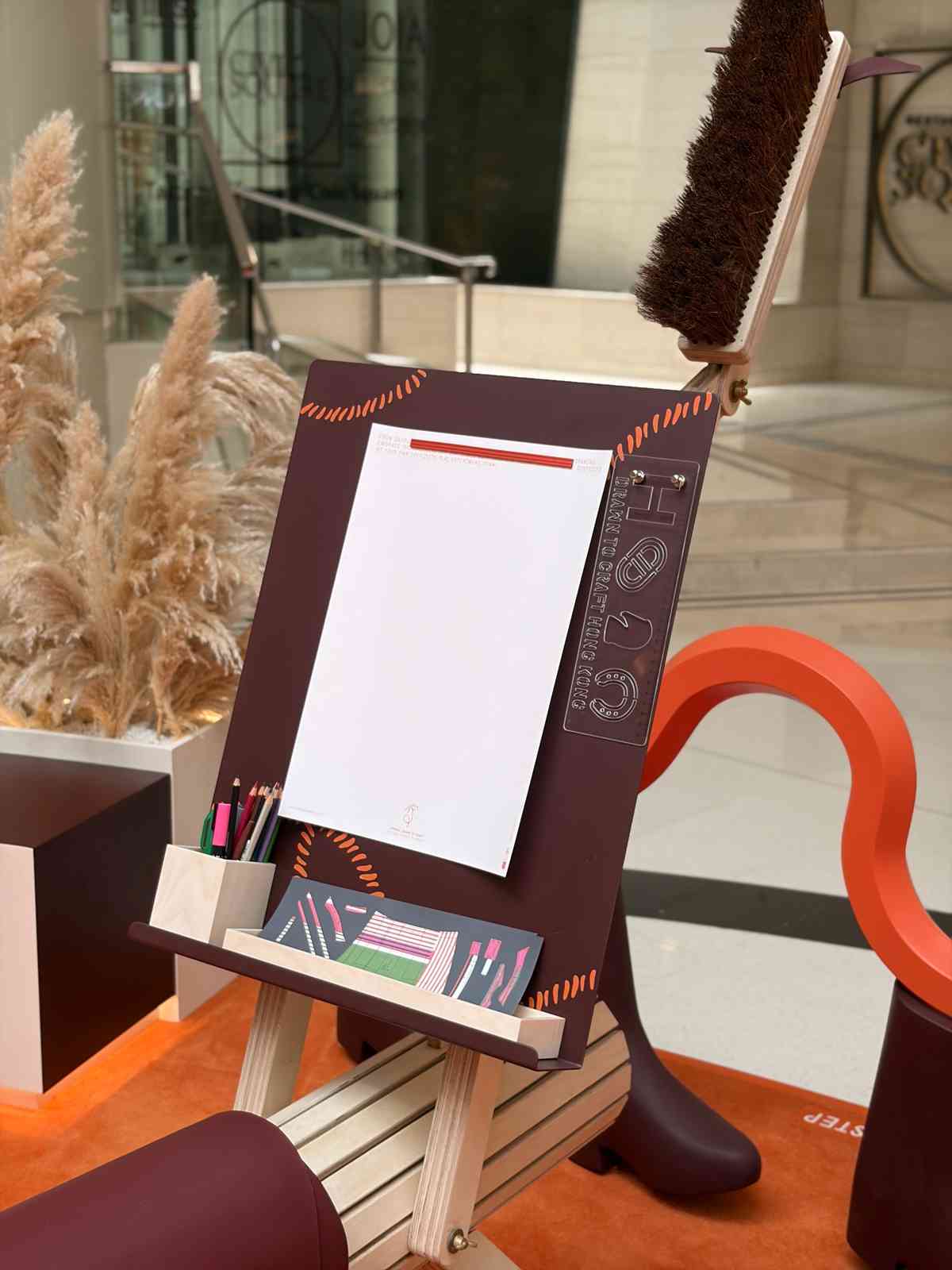 用筆紙傳遞愛與情:「Hermès Drawn to Craft」走進香港 用筆紙傳遞愛與情:「Hermès Drawn to Craft」走進香港