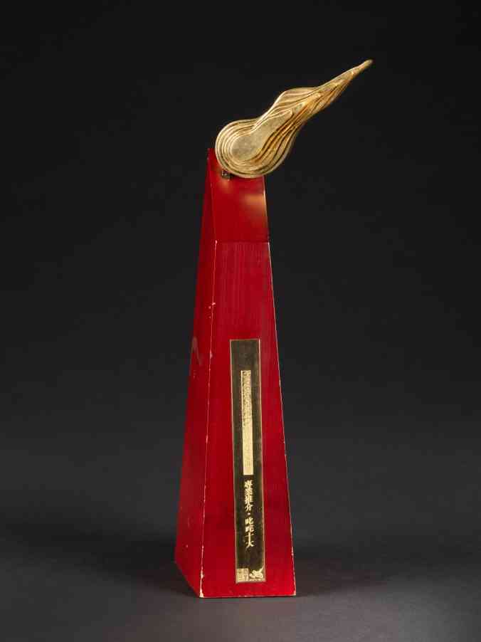 「繼續寵愛・張國榮70誕辰・紀念展」： 300件珍藏，從唱片、舞台服飾到電影海，重現一代巨星的足跡