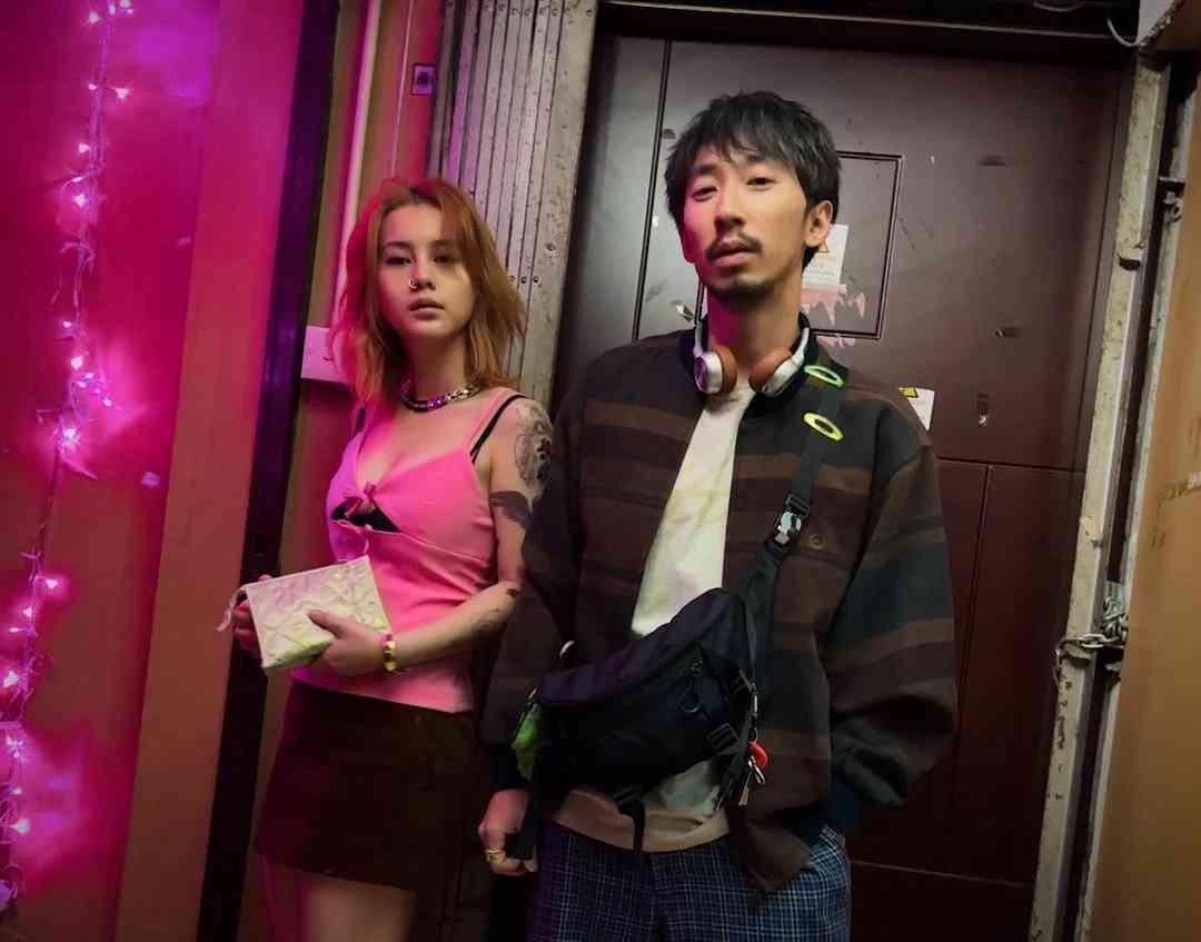 《超風》:狹縫中的烈女性別狂想,在撕裂與溫柔間綻放的極致自由 《超風》:狹縫中的烈女性別狂想,在撕裂與溫柔間綻放的極致自由
