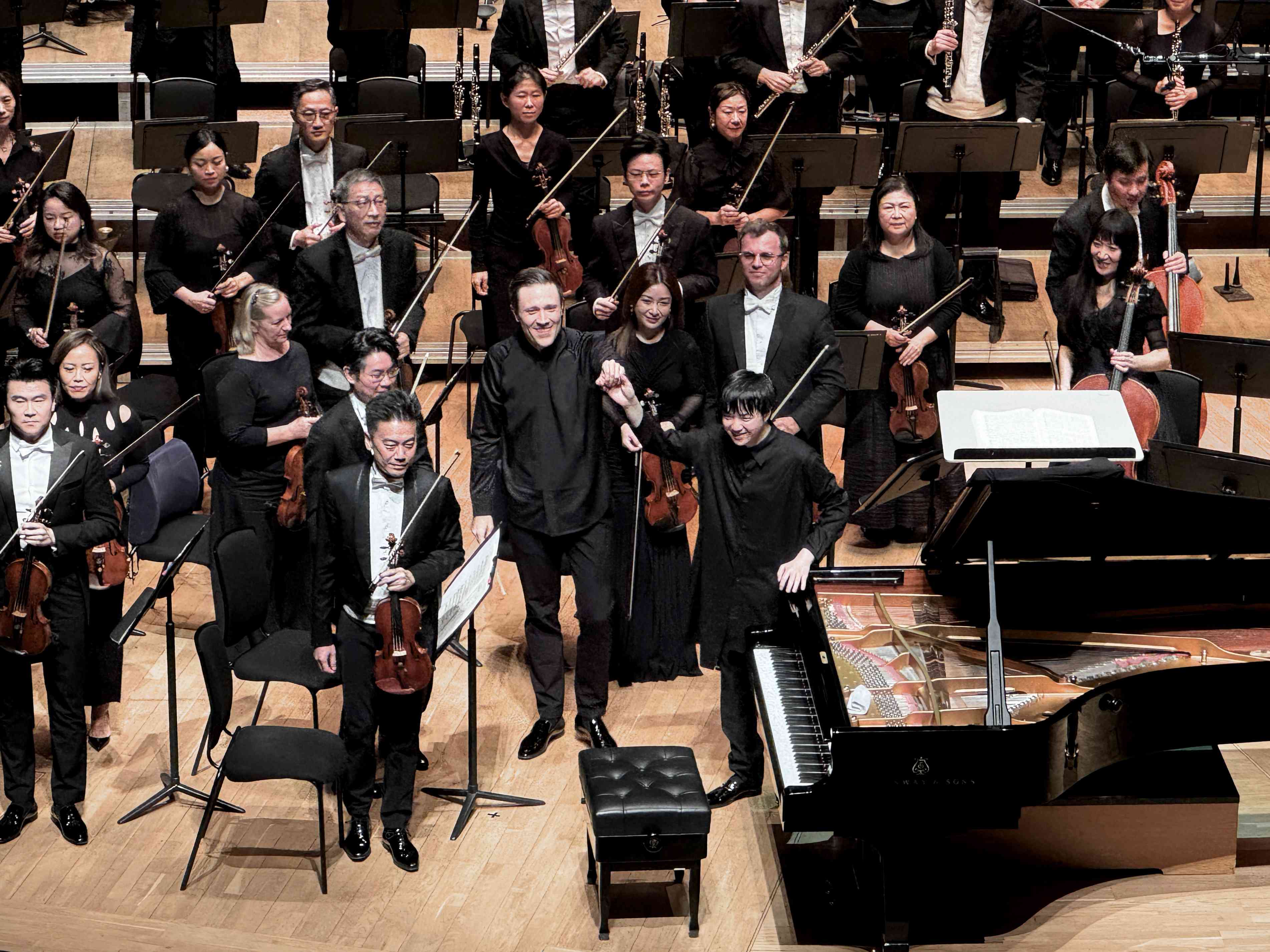 港樂「藤田真央的拉赫曼尼諾夫」：為逝去的靈魂留下一處安息之地