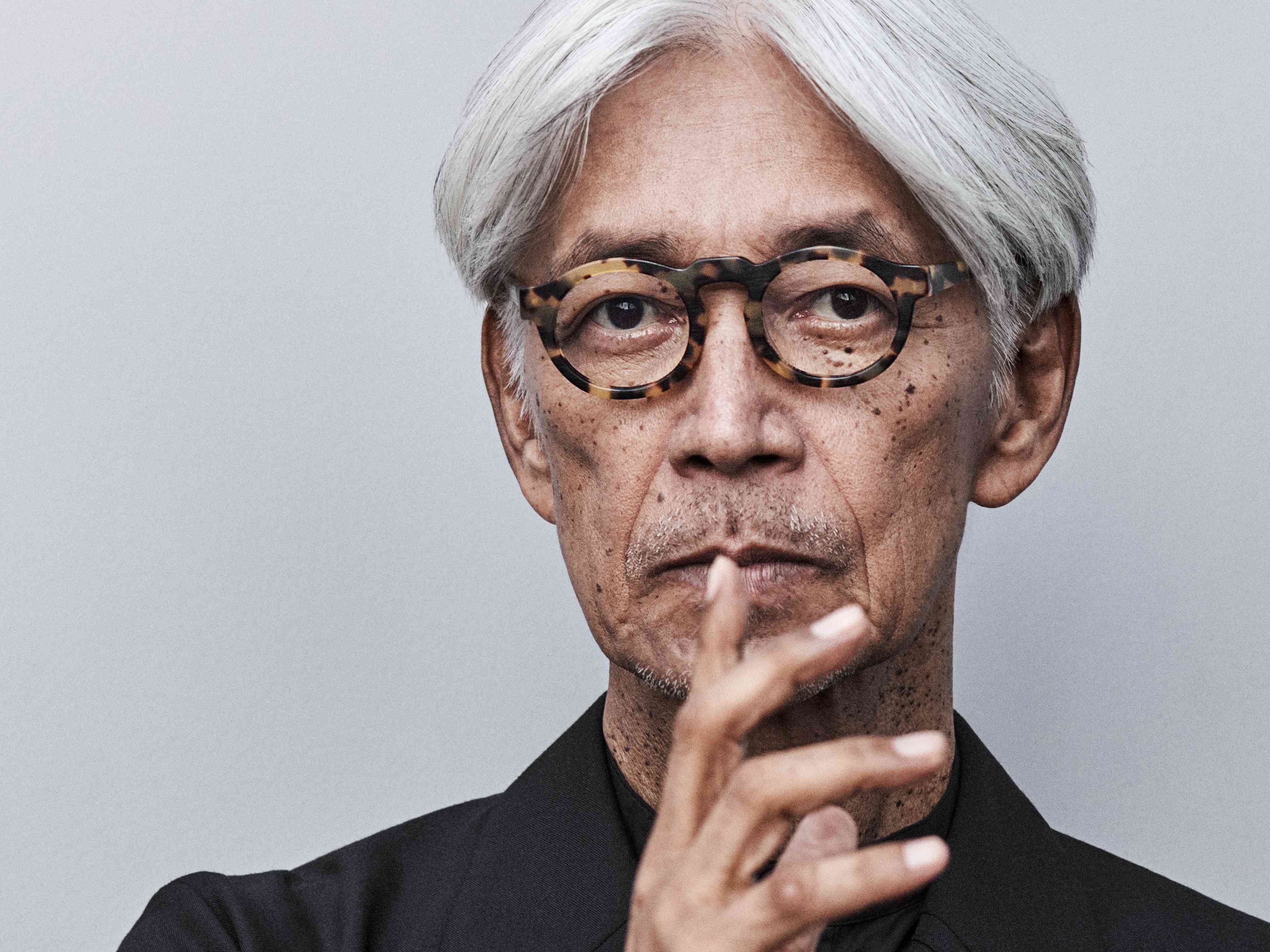 這個二月，為她與坂本龍一預留一席&mdash;&mdash;在教授的音樂裡再次重逢