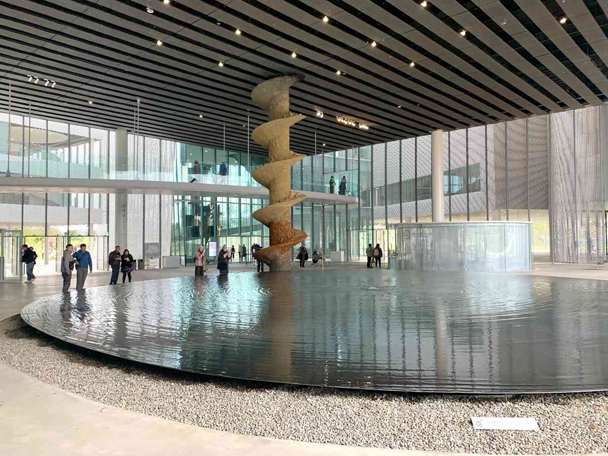普立茲克獎得主操刀!台中新地標「綠美圖」:藏身公園的圖書館、隱於森林的美術館 普立茲克獎得主操刀!台中新地標「綠美圖」:藏身公園的圖書館、隱於森林的美術館