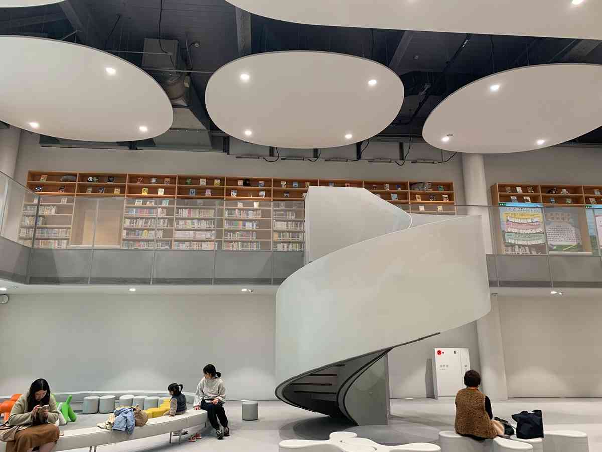 普立茲克獎得主操刀!台中新地標「綠美圖」:藏身公園的圖書館、隱於森林的美術館 普立茲克獎得主操刀!台中新地標「綠美圖」:藏身公園的圖書館、隱於森林的美術館