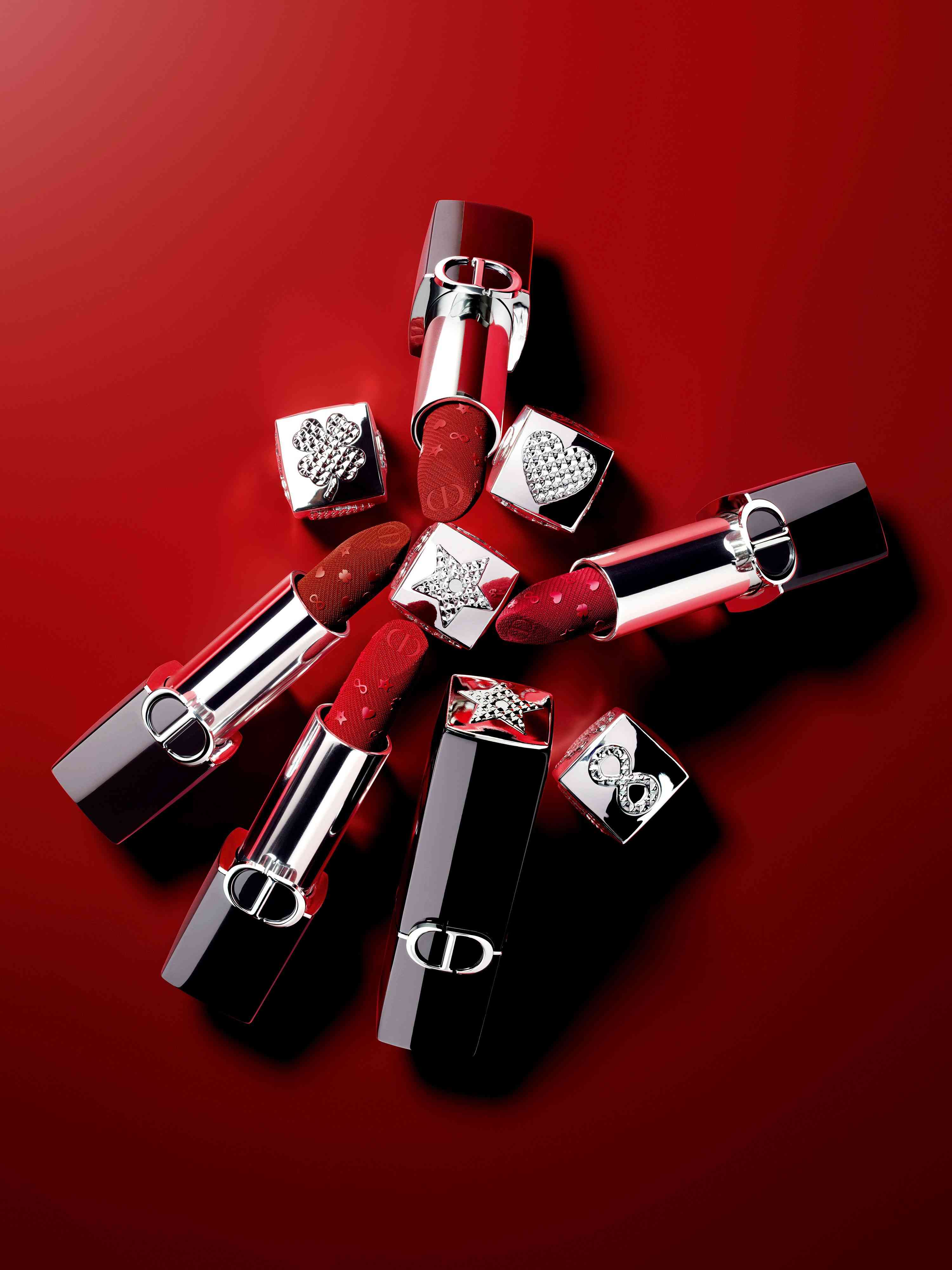 新年入手一支好氣息唇膏！Tom Ford、DIOR、NARS的2026唇膏新品推介，持久舒適兼耐看！