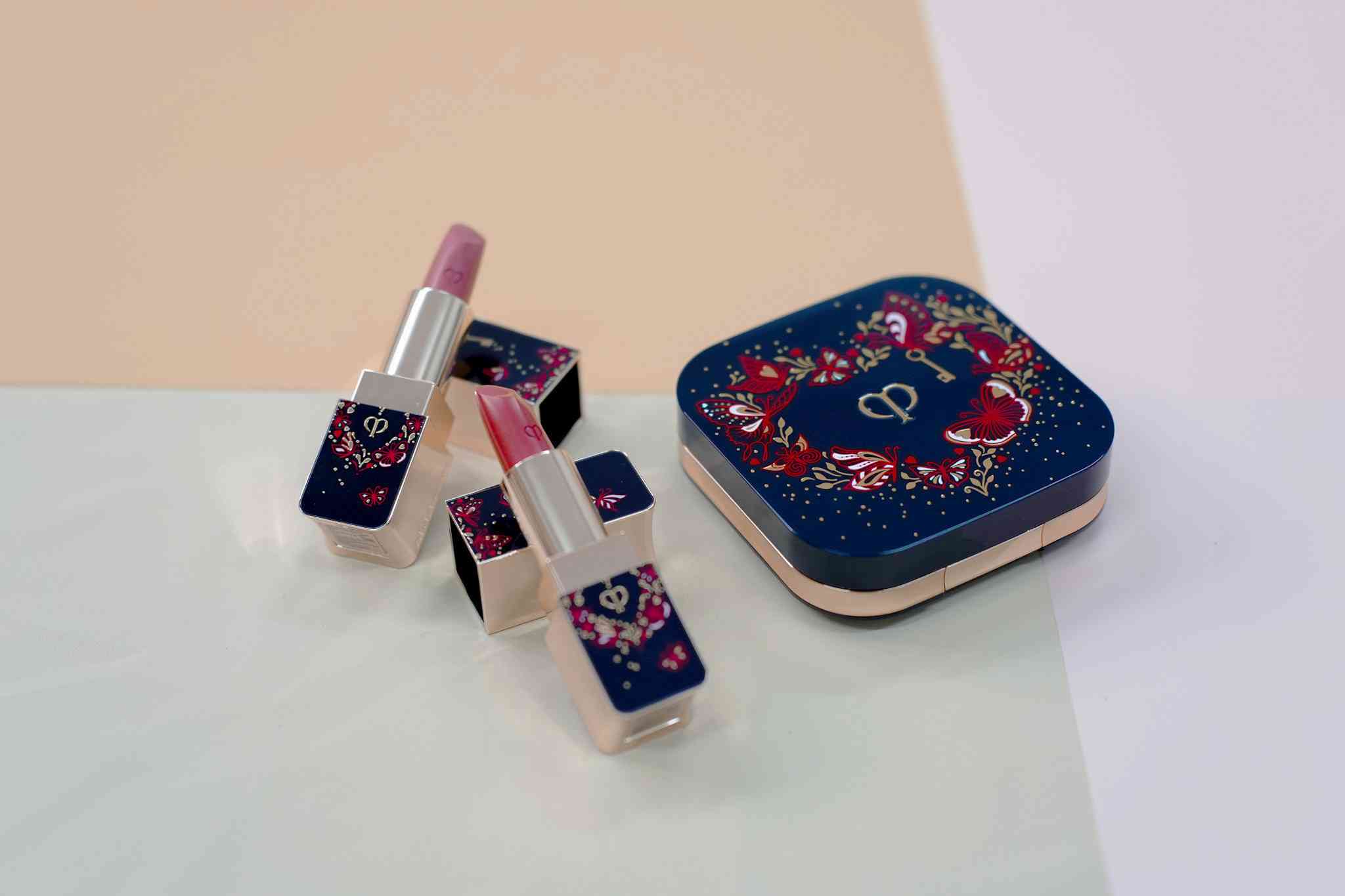 開箱 Clé de Peau Beauté 2026情人節限定美妝!奢華鑽光氣墊粉底、柔亮唇膏新色,加分的浪漫之選! 開箱 Clé de Peau Beauté 2026情人節限定美妝!奢華鑽光氣墊粉底、柔亮唇膏新色,加分的浪漫之選!