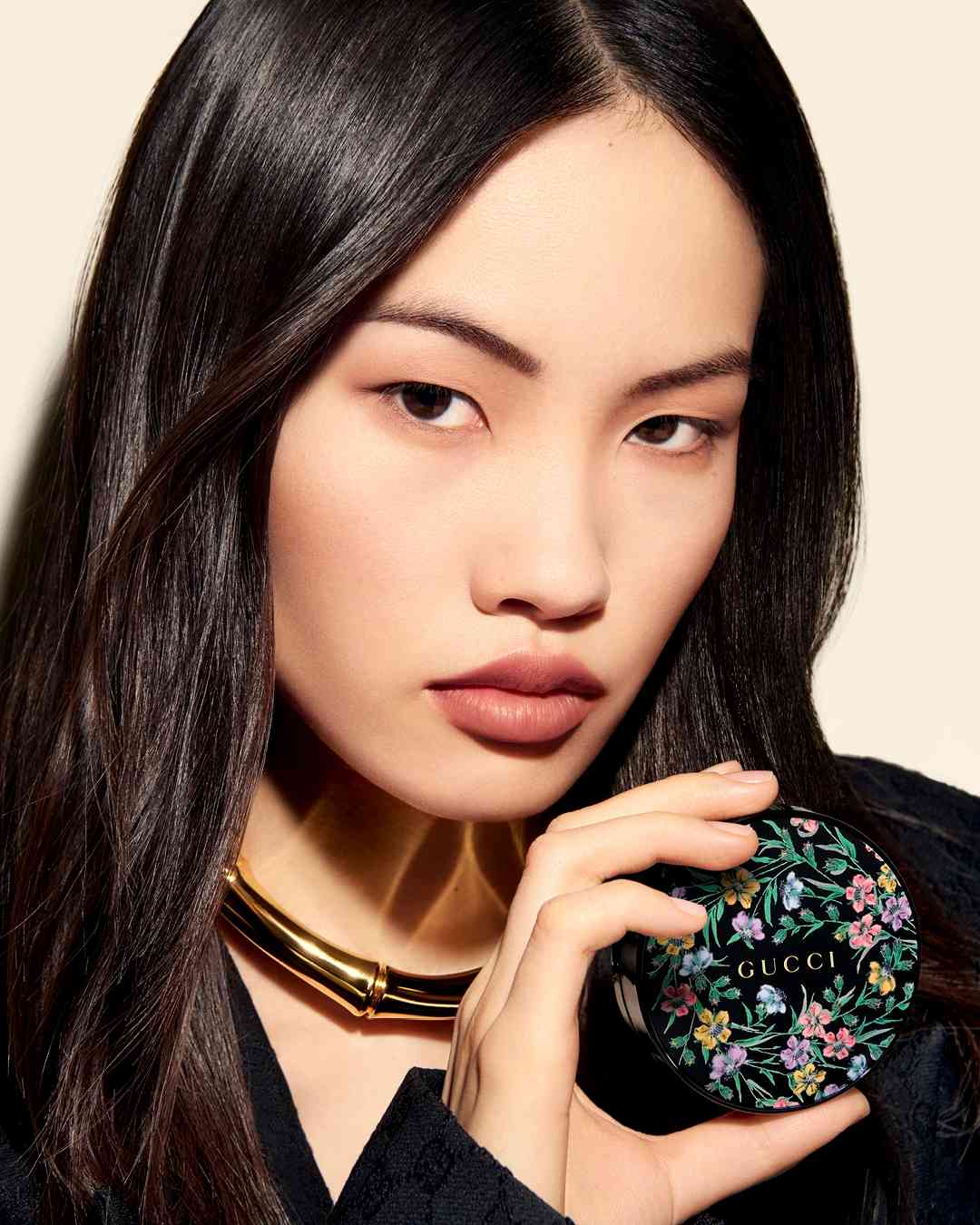 春季粉底推介：SUQQU晶采艷澤粉底液e、Gucci氣墊粉底，潮濕天氣也能打造不黏膩底妝！