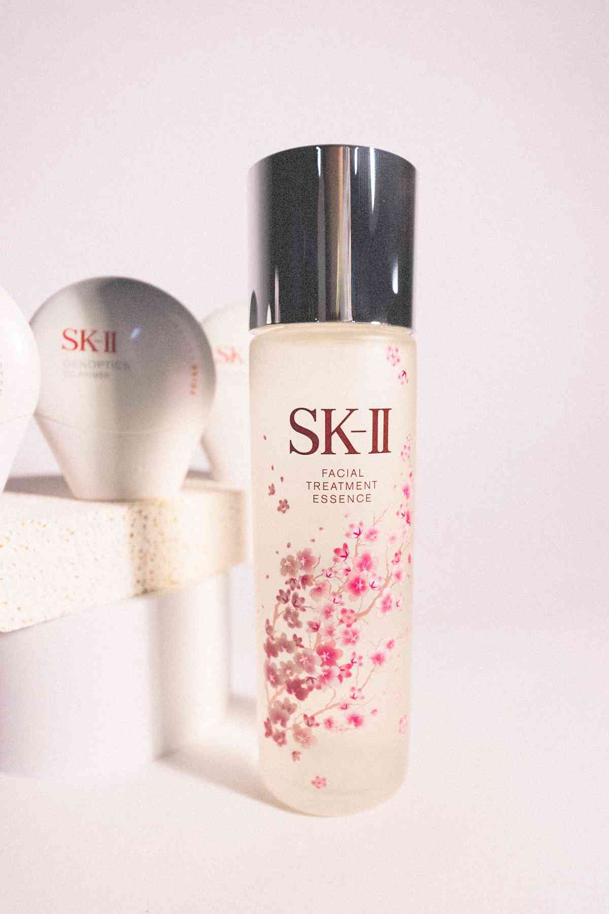 春日美肌必備:SK-II全新色調「防曬小白球」、櫻花限定神仙水,打造櫻花妹透亮水潤肌! 春日美肌必備:SK-II全新色調「防曬小白球」、櫻花限定神仙水,打造櫻花妹透亮水潤肌!