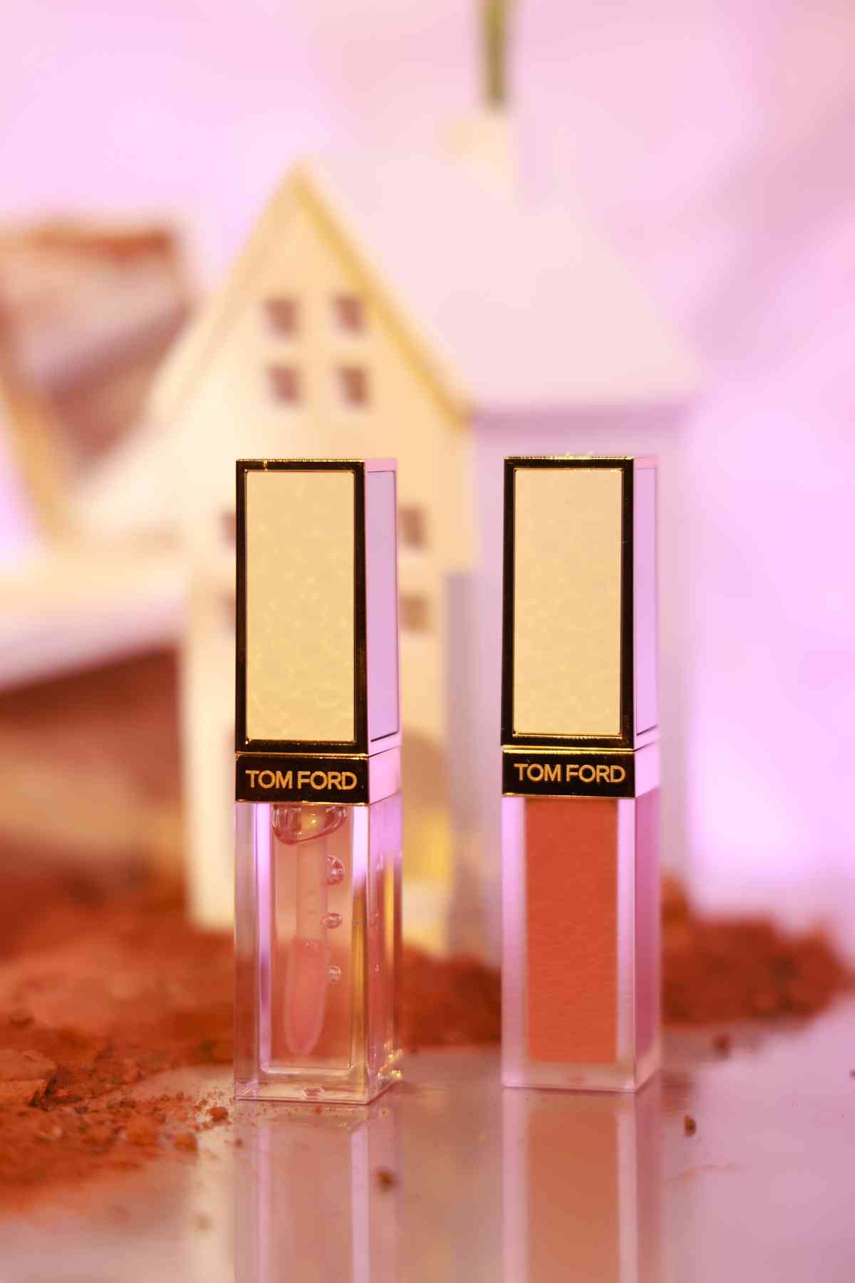 捕捉日落金光：開箱TOM FORD 全新璀璨琉光系列，熱賣四色眼影盤、透亮高光盤、古銅光澤修容盤，交織奢華的微醺金醉