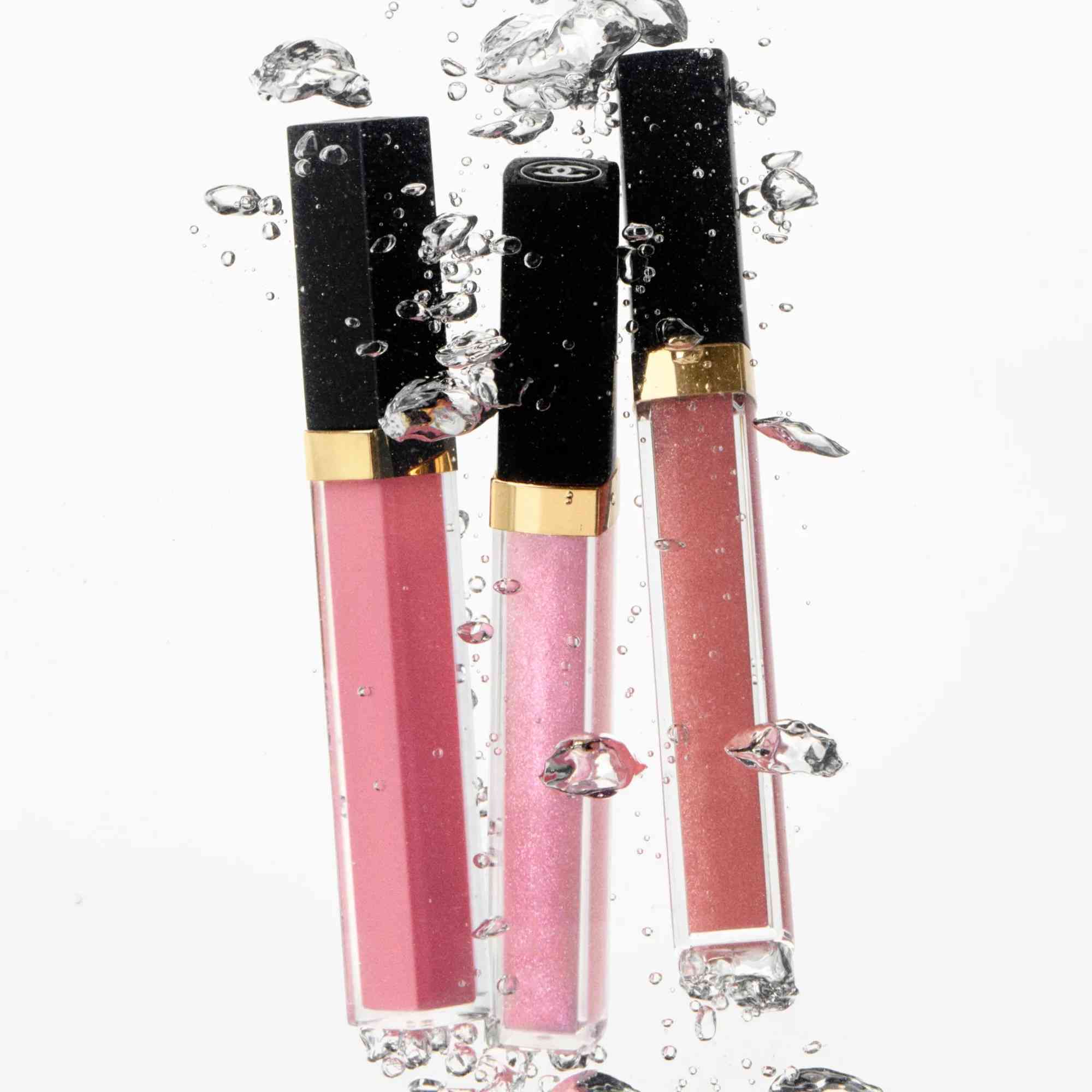 趕上水光唇的潮流!CHANEL、Guerlain、NARS唇彩,打造如玻璃般晶瑩剔透的唇妝 趕上水光唇的潮流!CHANEL、Guerlain、NARS唇彩,打造如玻璃般晶瑩剔透的唇妝