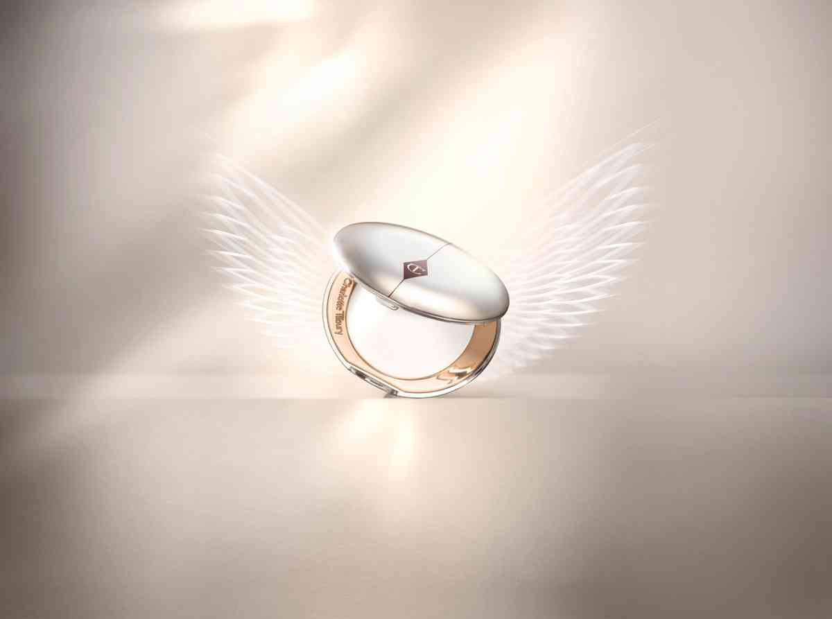 高溫下的底妝貼服指南：Charlotte Tilbury 隱形定妝神器、Bobbi Brown 皇牌底霜、Dior 完美上鏡底妝
