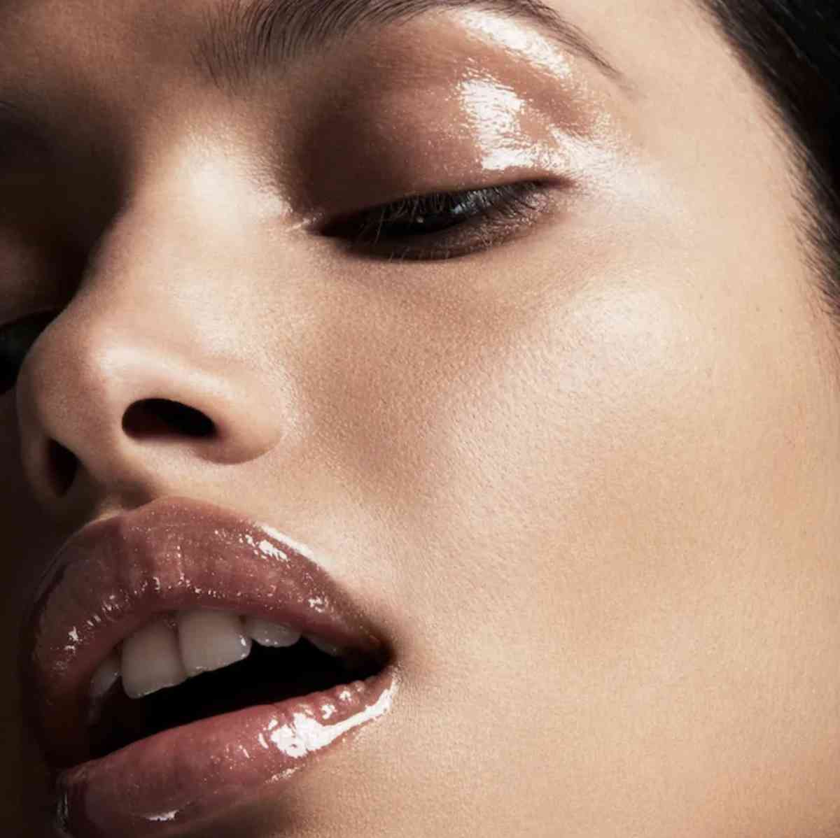 Sephora Beauty Pass Sale：Hourglass限定胭脂盤、Haus Labs遮瑕掃、Fenty Beauty唇釉，護膚化妝好物必買推薦！