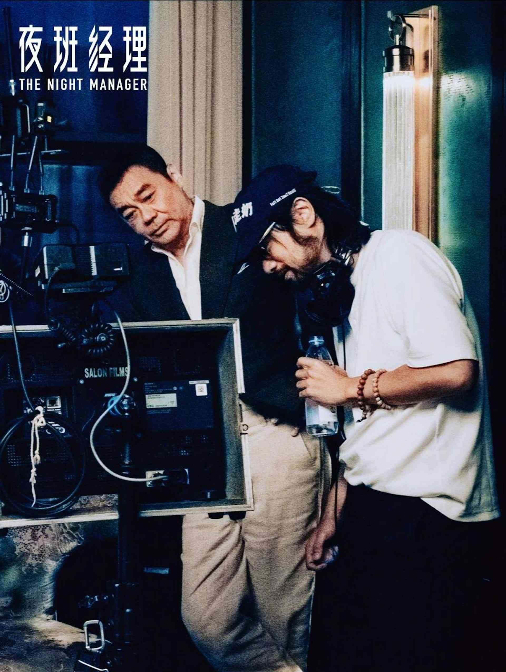 【 上世紀的實用電話櫈，變成今日古董市場熱搶的玄關櫈 】